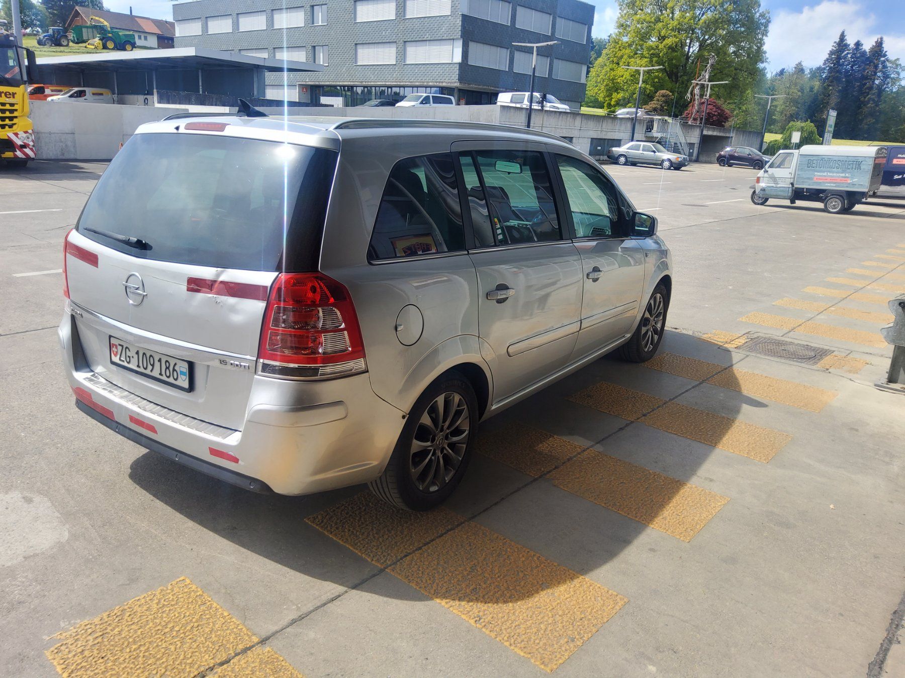 Opel Automobili: Opel Zafira 1.9CDTi – Usato da Zug venduto da zibi1201 3