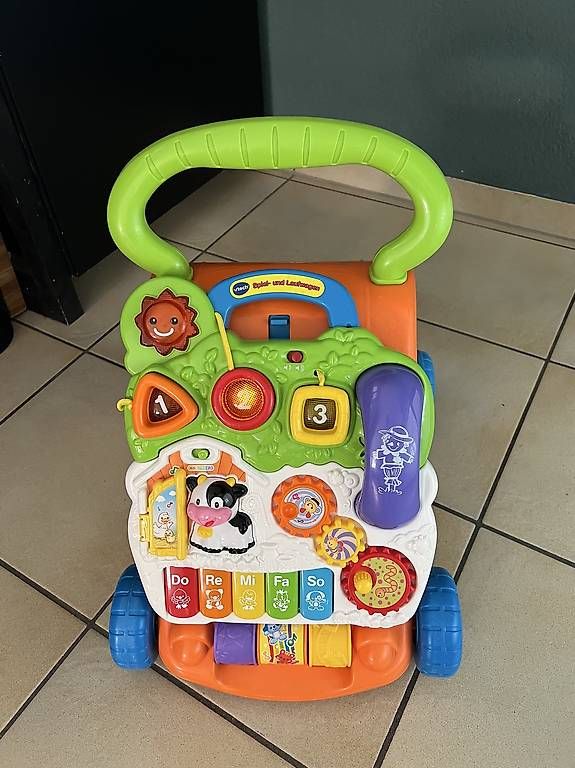 Giocattoli: Spiel- & Lauflernwagen vtech – Usato da Knutwil venduto da SamScythes87