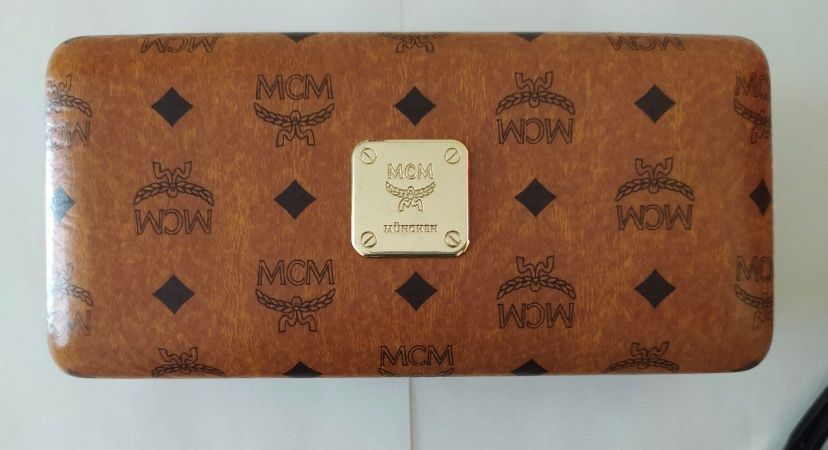 Mcm Brillen & Gläser: Sonnenbrille MCM in CAT Form - Schwarz – Neu (gemäss Beschreibung) aus Zumikon von NG_79 1
