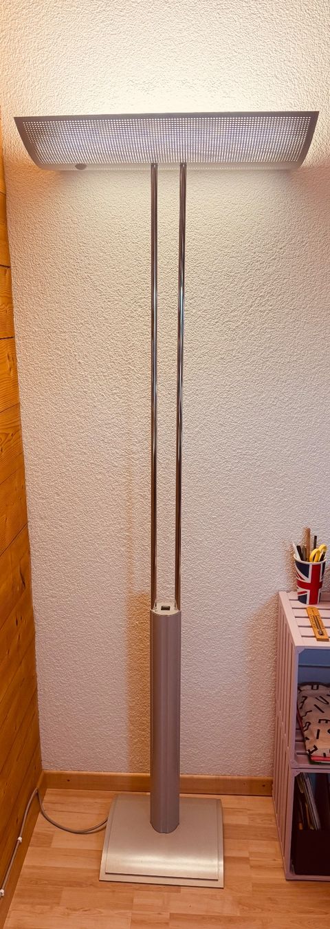 Lampade: Stehlampe / Deckenfluter – Usato da Worb venduto da nmvd