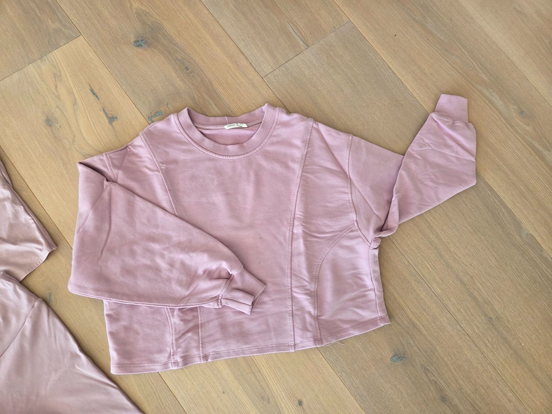 Oysho Kleiderpakete: Oysho Set Leggings, Top & Sweatshirt Light Pink (S/XS) – Gebraucht aus Rüschlikon von tiniweeeny 4