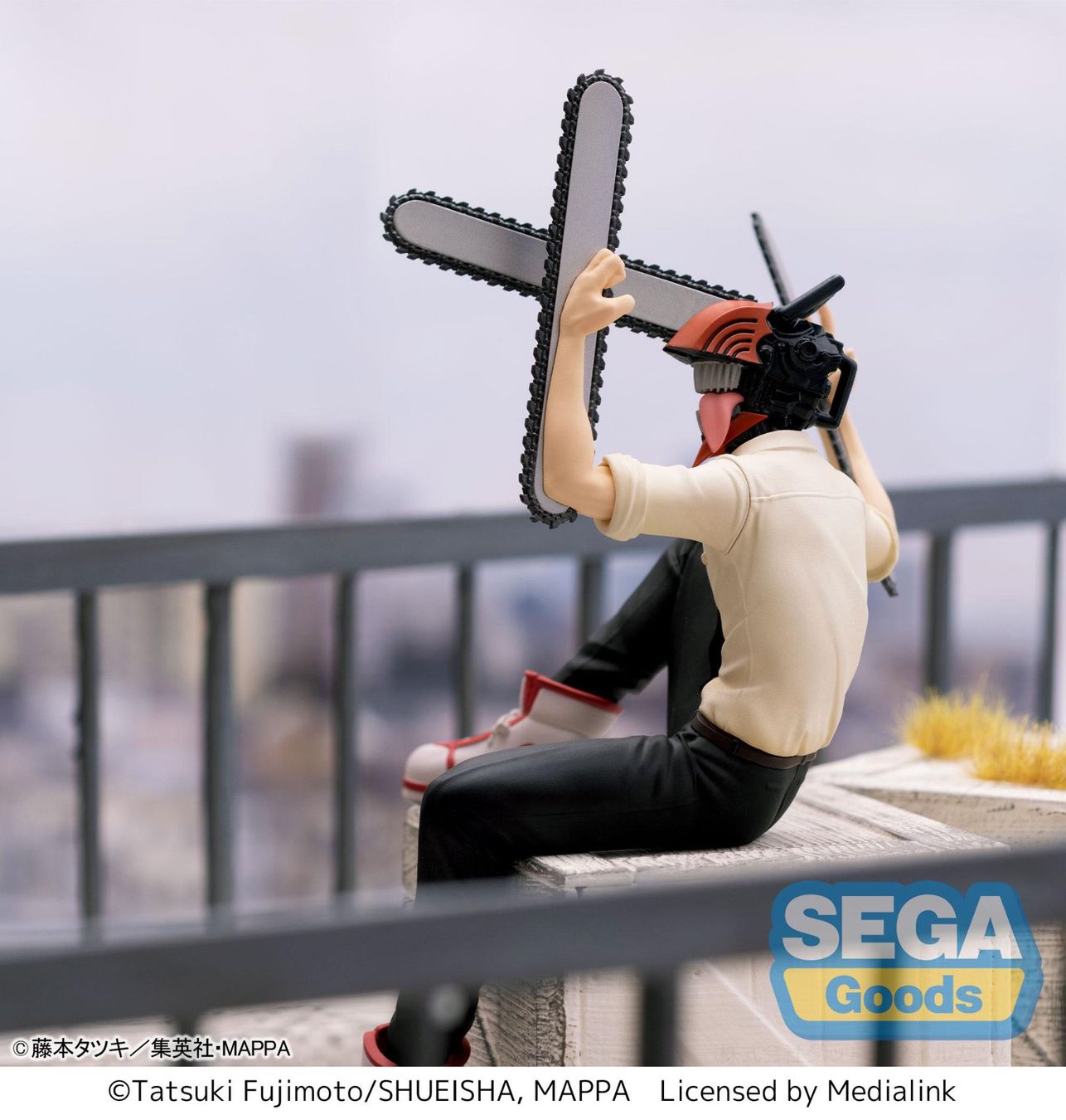 Statuette: Chainsaw Man statuette PVC PM Perching Chainsaw Man 14 cm – Nuovo e nell'imballaggio originale da St-Imier venduto da ATTAKSHOP 3