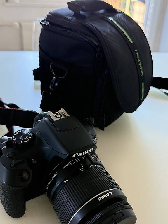 Fotocamera: Sehr gut erhaltene Canon EOS 1300D – Usato da St. Gallen venduto da wai_q5fh 4
