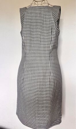 Limited edition all seasons dress 👗 black-white