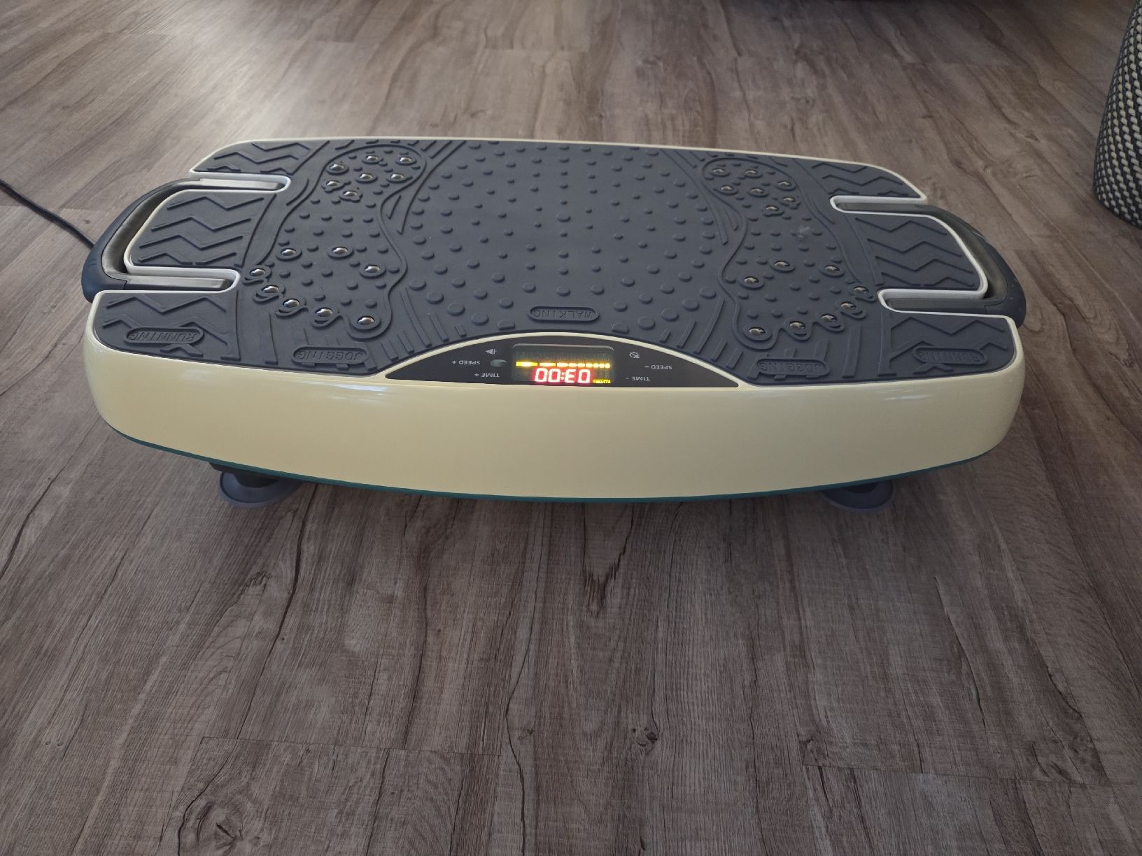 Vibroshaper Hometrainer: Vibraplatte – Gebraucht aus Villmergen von schluessel65 4