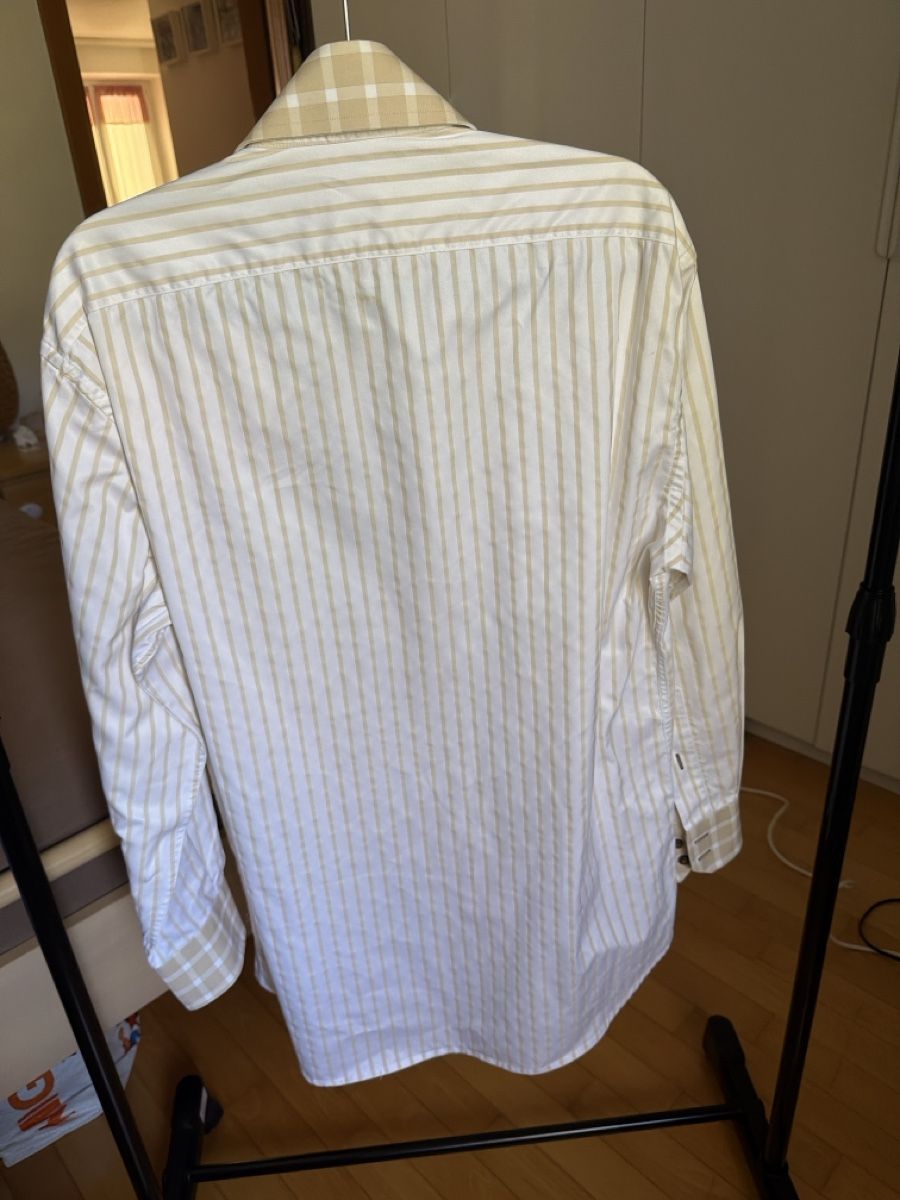 Chemises: Delsiena camicia  – D'occasion à Sementina par bru_vpp5 2