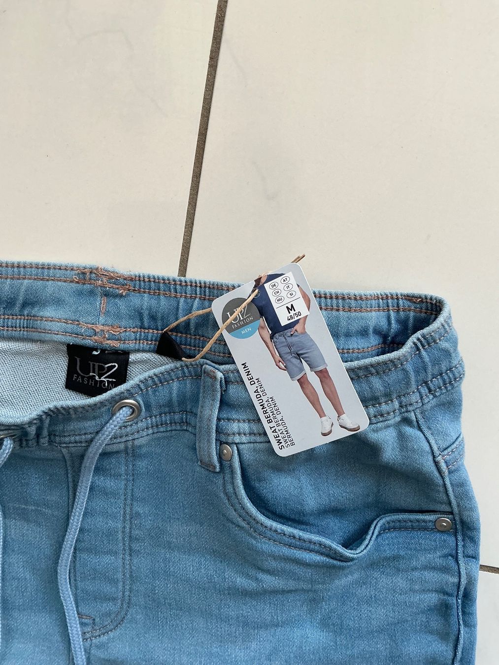 Pantaloni: Herren Bermudas Gr.48/50 – Nuovo e nell'imballaggio originale da Biel-Benken BL venduto da Sahra1 2
