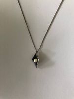 Halskette im Modern-Stil aus Sterlingsilber, Perle in Lilie