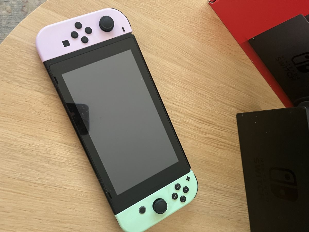 Nintendo Consoles: Nintendo Switch console – D'occasion à Vessy par rijl 1