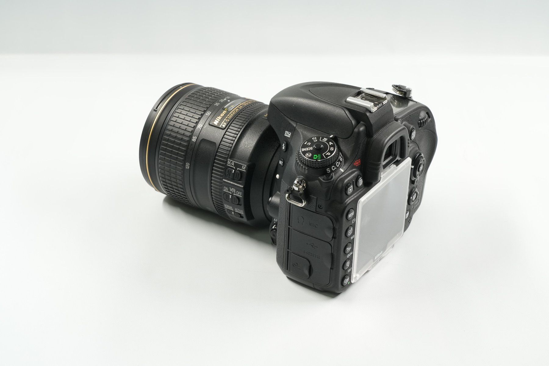 Nikon Kamera: Nikon D610 Spiegelreflexkamera mit Objektiv – Gebraucht aus Galgenen von Fmg 3