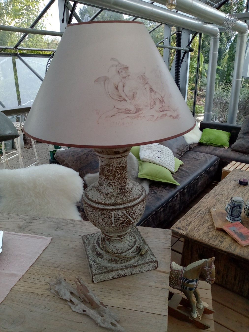 Lampade: tolle Lampe mit shabbychic Lampenschirm – Usato da Feldbach venduto da Gwaechshuus