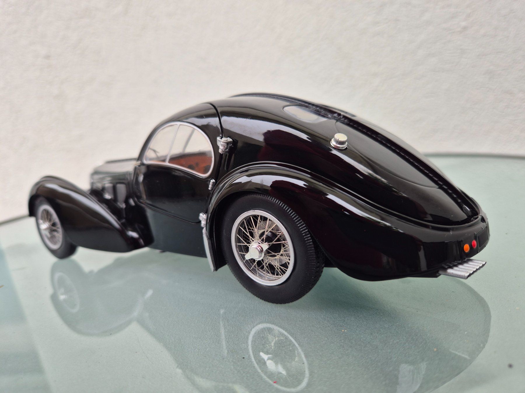 Bugatti Modellini d'auto: Bugatti Type 57 Atlantic von Solido; 1:18 – Usato da Oberbuchsiten venduto da laffite54 5