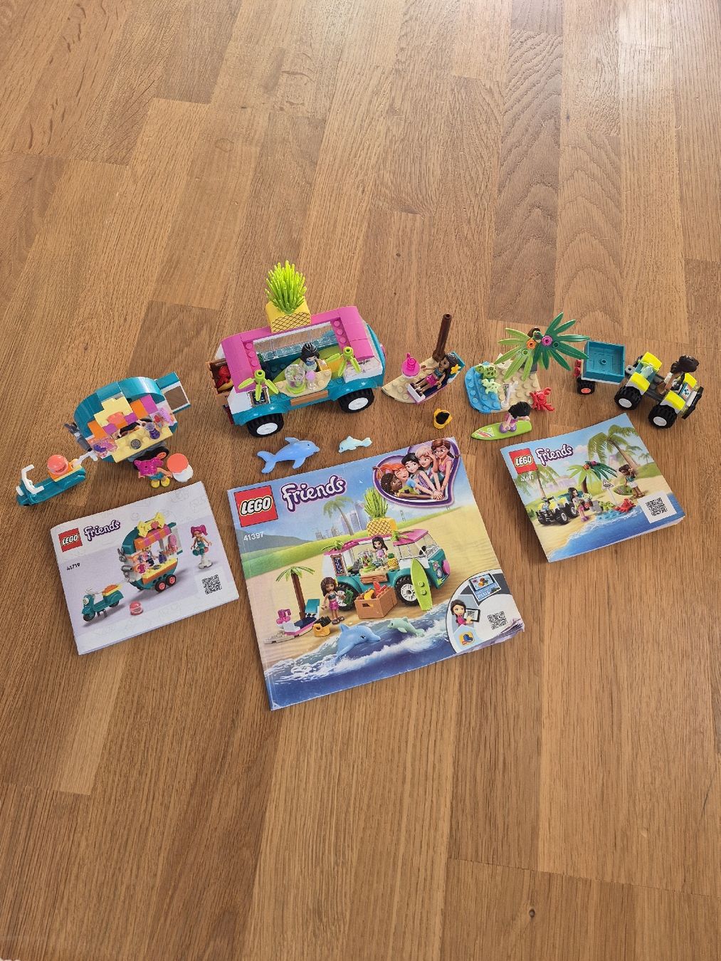 Lego Kit di costruzioni: LEGO Friends : lot de 3 sets complets avec instructions! – Usato da Corban venduto da Jayjay69
