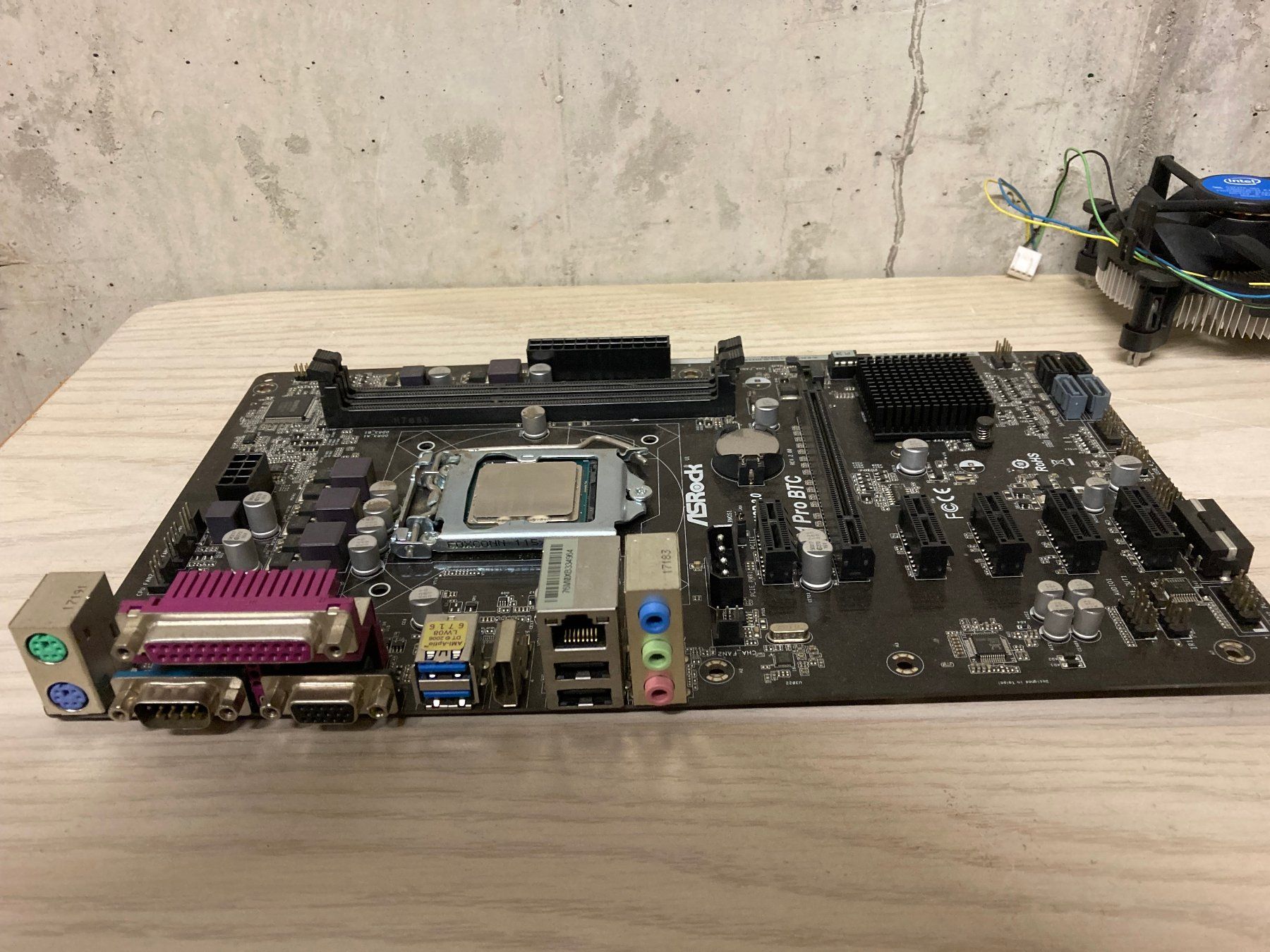 Asrock H81pro Asrock H81 Pro Btc R2 Asrock H81m Asrock H81pro AsRock H81  Pro BTC CPU+RAM COMBO