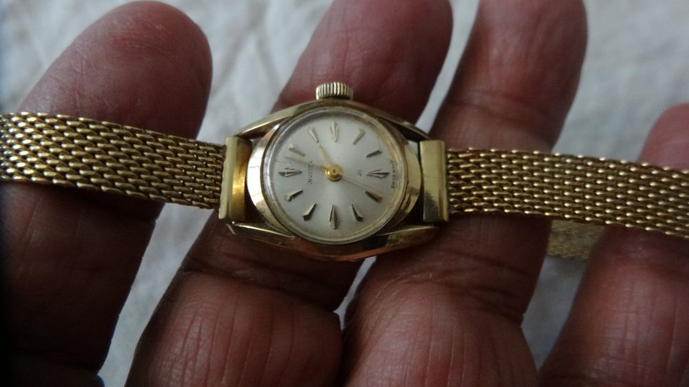 Invicta Montres: INVICTA  SEHR KLEINE DAMEN UHR .HANDAUFZEUG.LAUFT – D'occasion à zürich par ahmad01 6