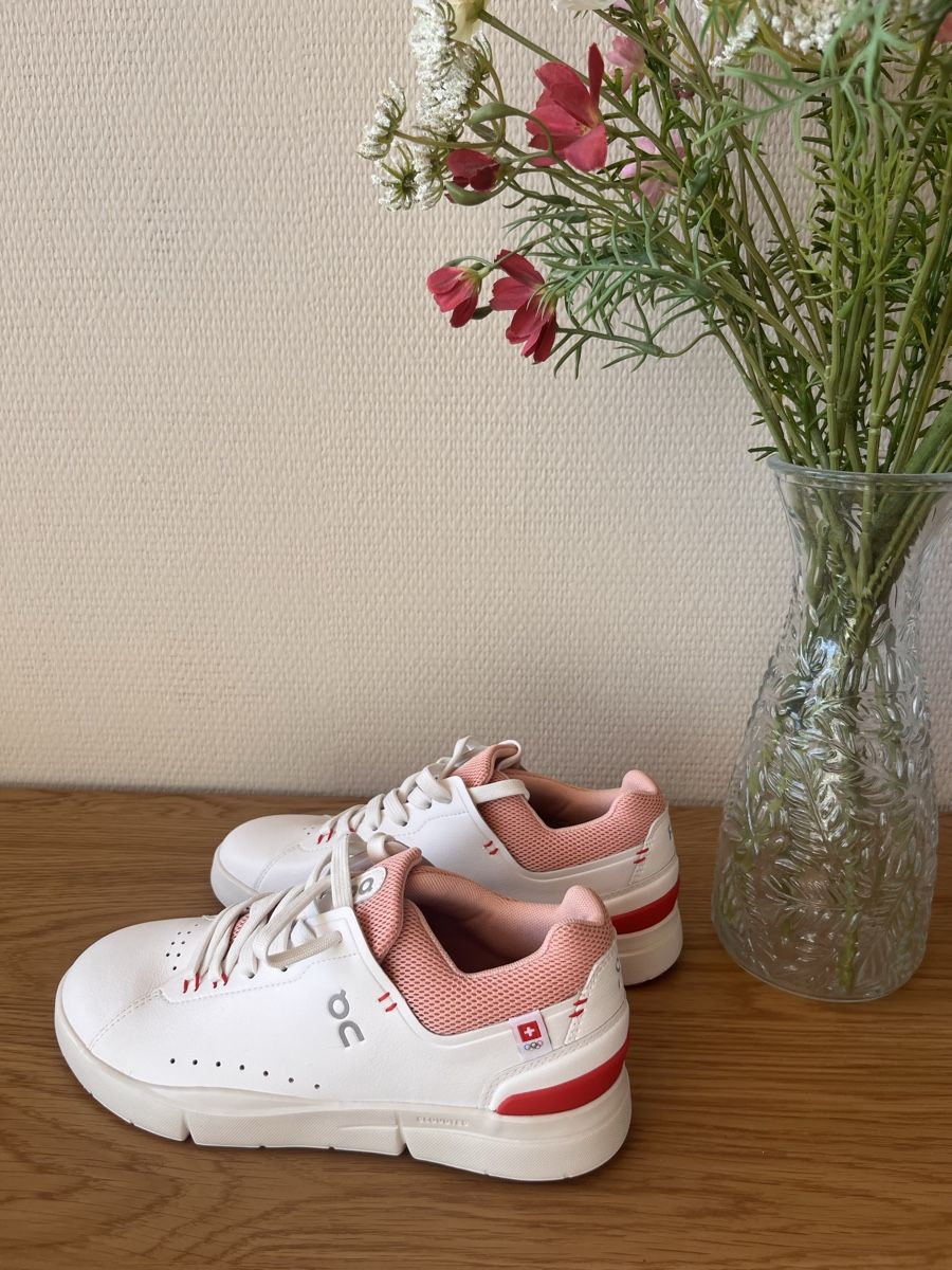 Scarpe da uomo: On Swiss Olympic Schuhe 38  – Nuovo (secondo la descrizione) da Burgdorf venduto da Vivi0312