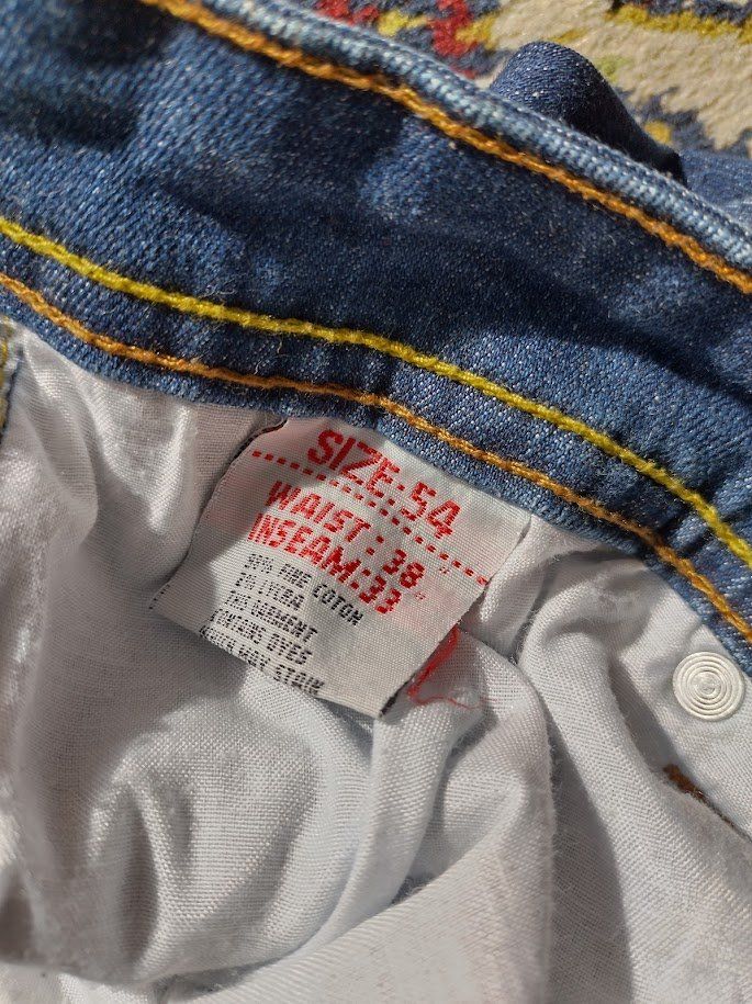 Lotti di vestiti: Jeans 2 Hemden – Usato da Sissach venduto da Remanka 2