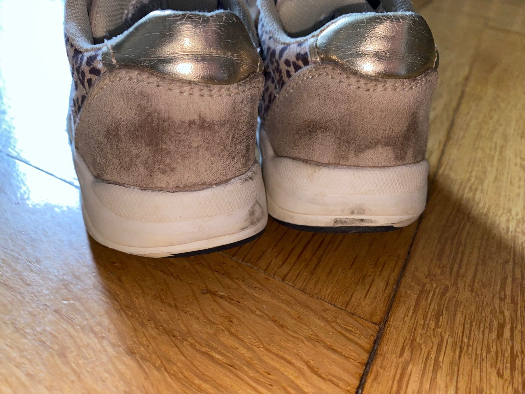Scarpe per ragazze: Turnschuhe Gr. 23 – Usato da Bern venduto da Elisa64 4