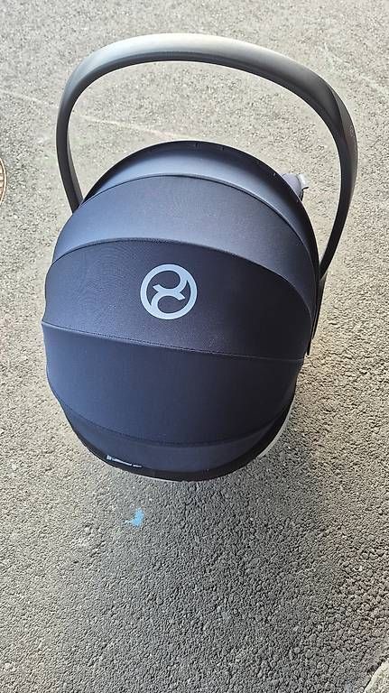 Seggiolini per auto: Cybex Platinum Cloud Z2 i-Size Plus / unfallfrei/ ohne Base – Usato da Immensee venduto da ser_8529 2