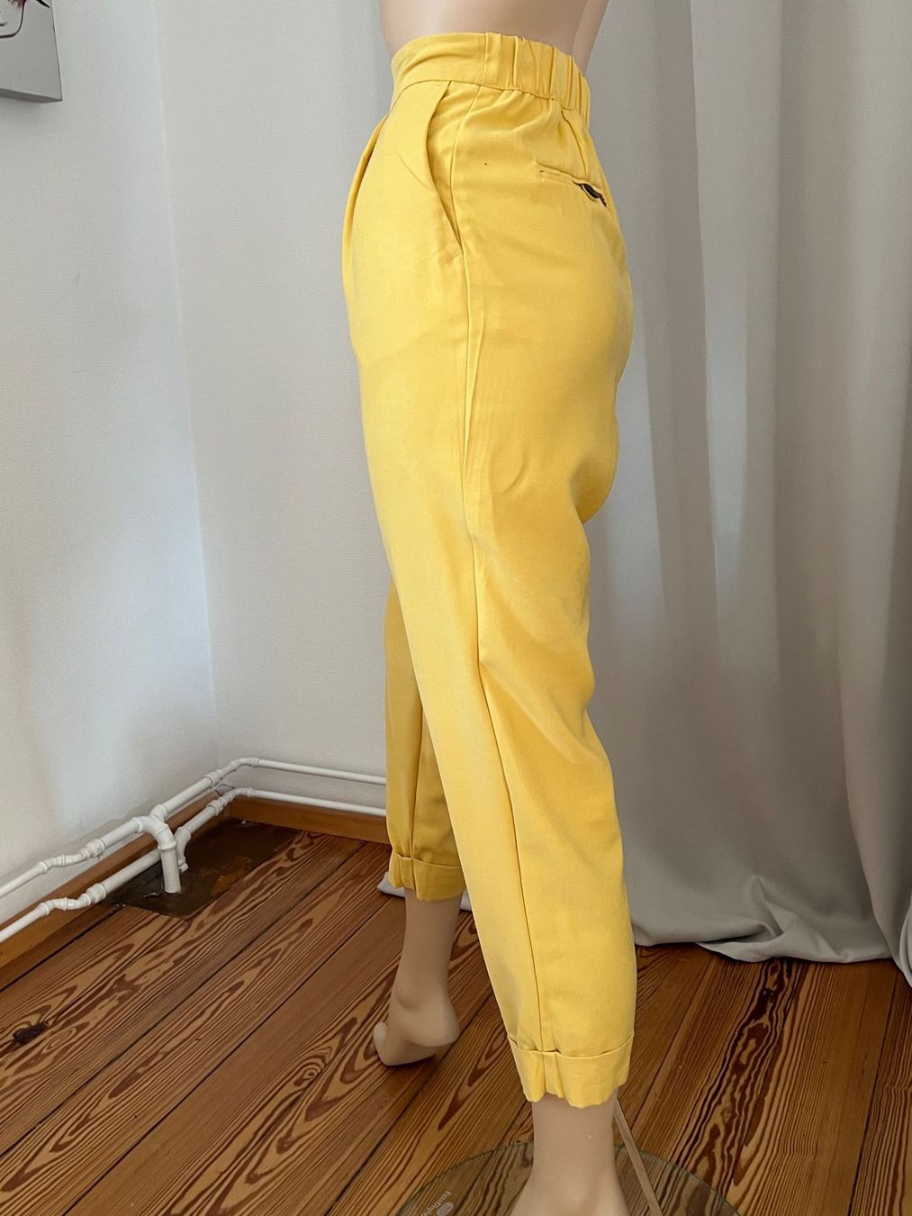 Zara Hosen: Zara  Sommerhose, gelb, Gr. M – Gebraucht aus Zürich von ost_5sdl 2