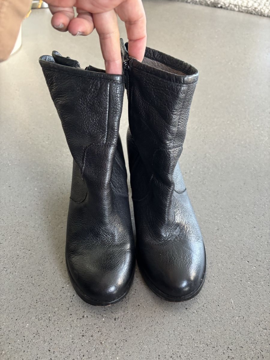 Liebeskind Scarpe da donna: Liebeskind Stiefeletten Gr.38 – Usato da Luzern venduto da sumsili 1