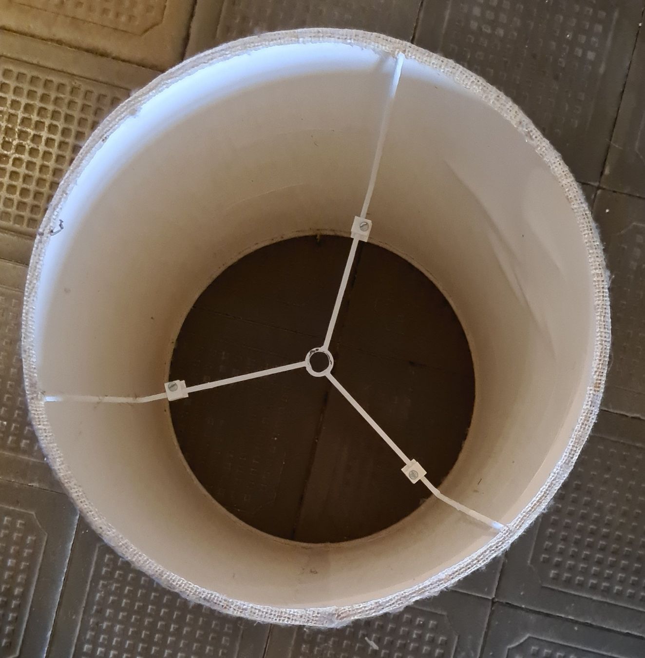 Paralumi: Vintage-Lampenschirm Stehlampe – Nuovo (secondo la descrizione) da Bergün/Bravuogn venduto da Narges 2
