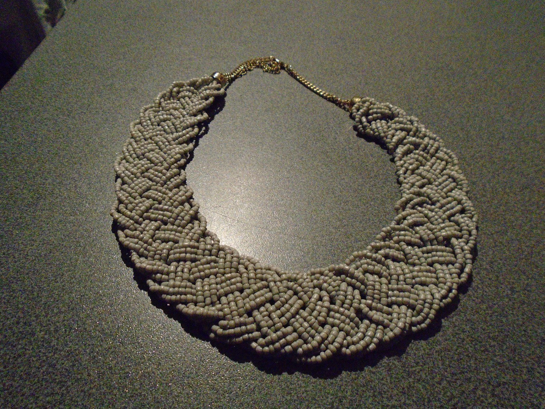 Catenine: Kette grau, mini Perlen, geflochten – Usato da Zürich venduto da abraxas1291