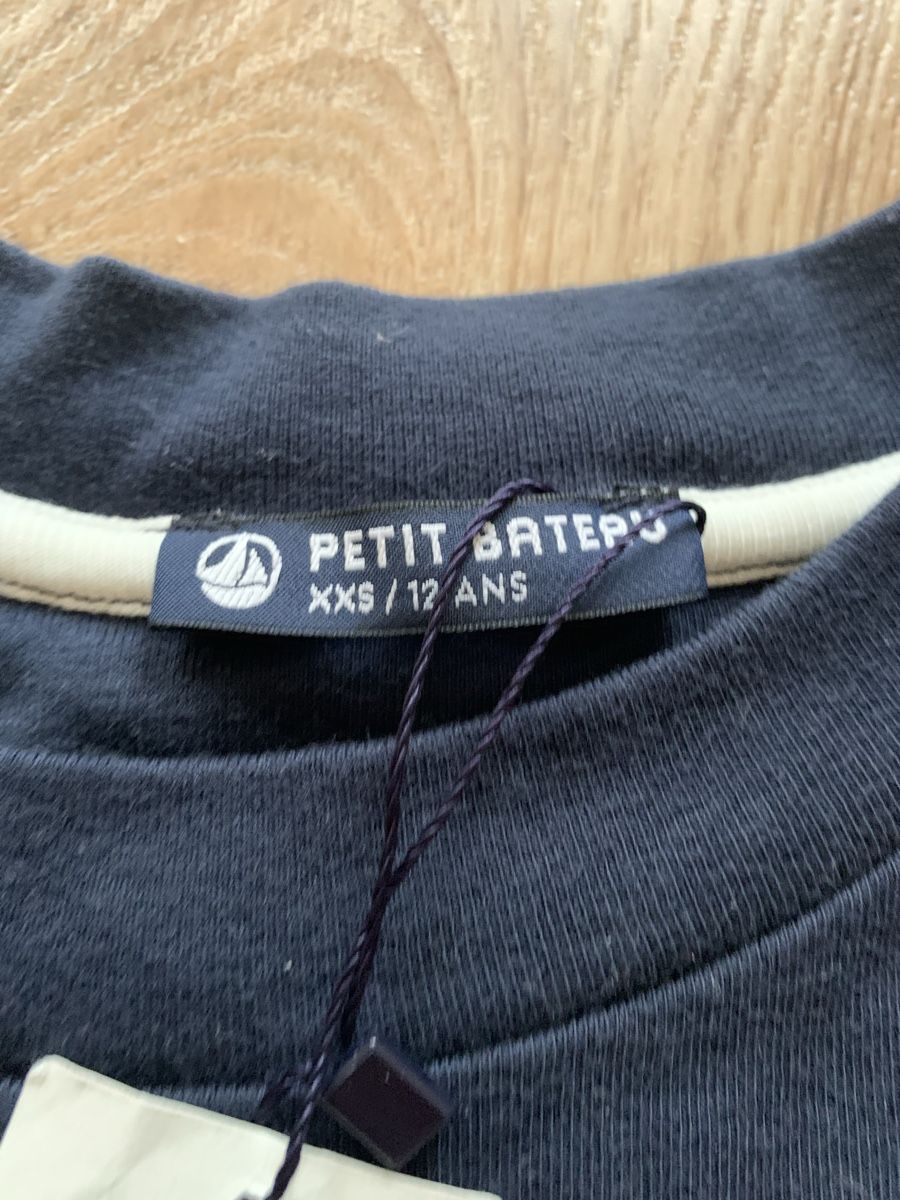 Petit Bateau Tops: Débardeur à volants Petit bateau – Neu und originalverpackt aus Genève von vic_s9c5 4