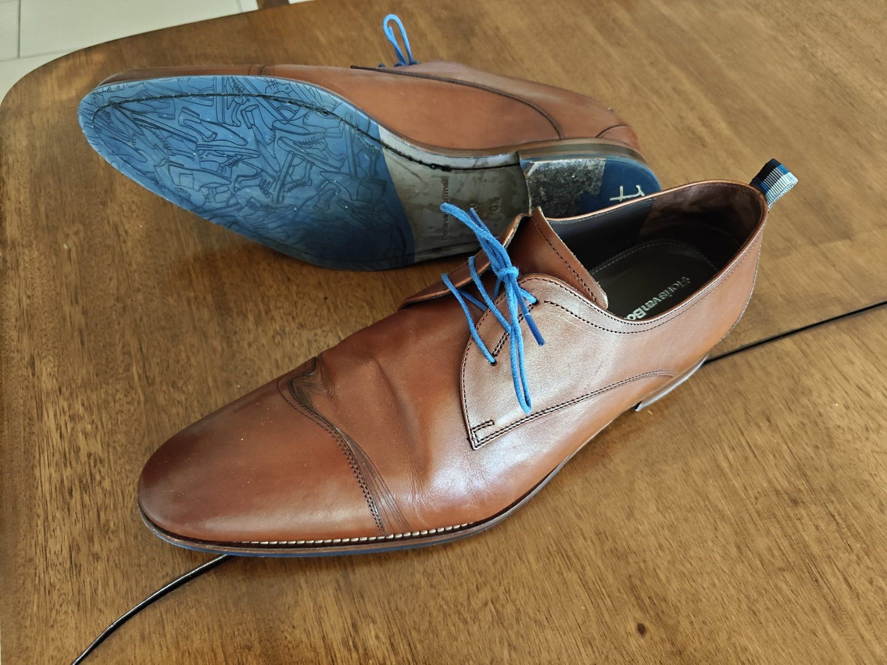 Scarpe da uomo: Chaussures/Schuhe  FLORIS VAN BOMMEL  Pointure/Grösse : 44 – Usato da Féchy venduto da piter1