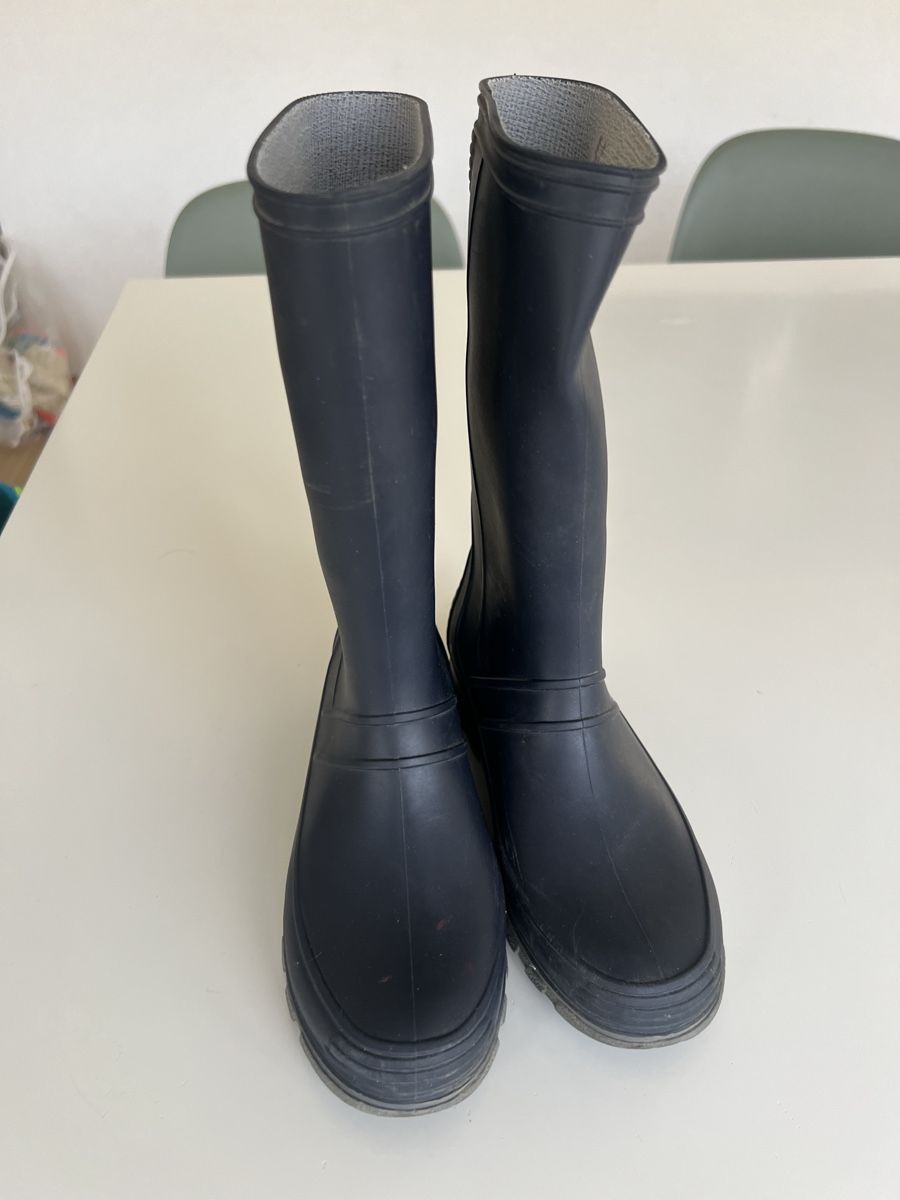 Scarpe da uomo: Bottes de pluie taille 34 – Usato da Sion venduto da jerermy1911
