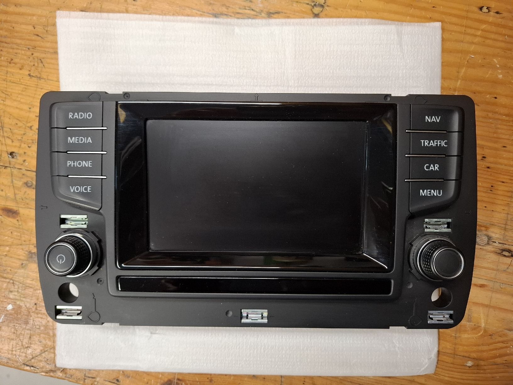 Volkswagen Tutti pezzi di ricambio auto: 5G0919605D display volkswagen – Usato da Miège venduto da Al_Roa