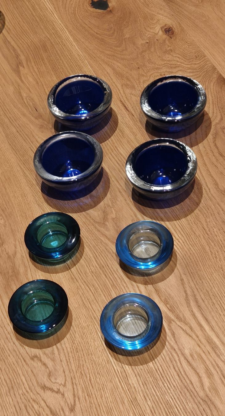 Portacandele: 8er Set Teelichthalter, Glas, blau/türkis – Usato da Lachen SZ venduto da LinDiscount