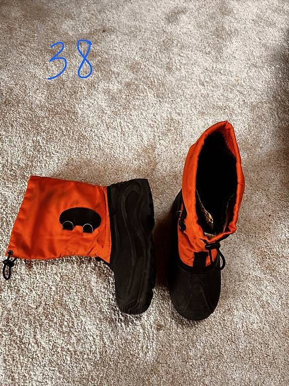 Scarpe da uomo: Winterstiefel nr 38 – Usato da Zürich venduto da camikaze 1