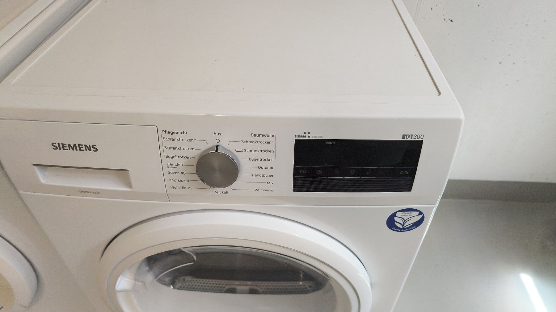 Siemens Lavatrici: Waschturm Siemens iQ300 – Usato da Höri venduto da Preiskrieger 4