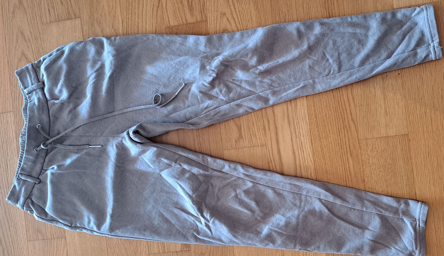 Only Pantalons: Trainerhose ONLY Beige – D'occasion à Seengen par ja6_65wp
