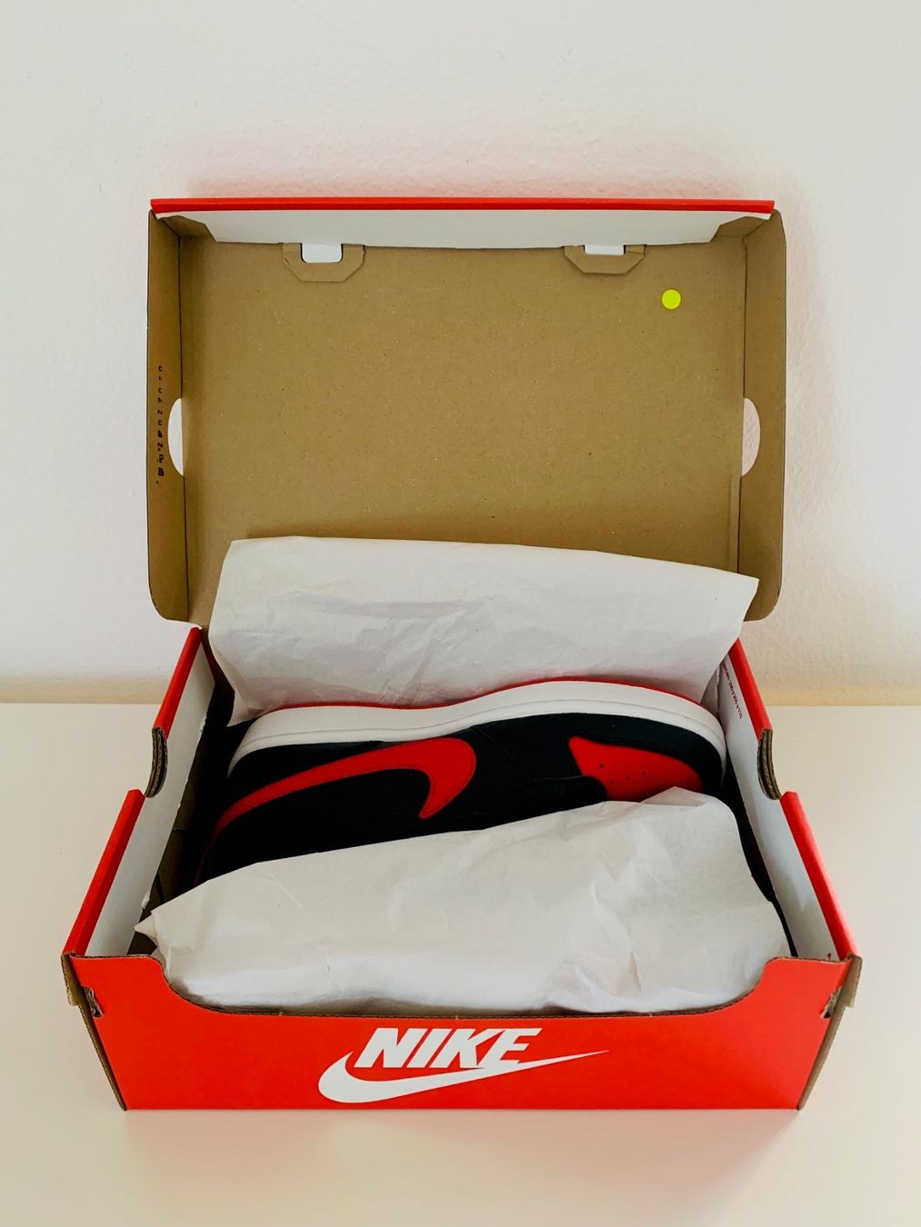 Nike Scarpe da uomo: NIKE Ebernon Low Grösse 40 mit OVP - NEU – Nuovo e nell'imballaggio originale da Soyhières venduto da Spartan117
