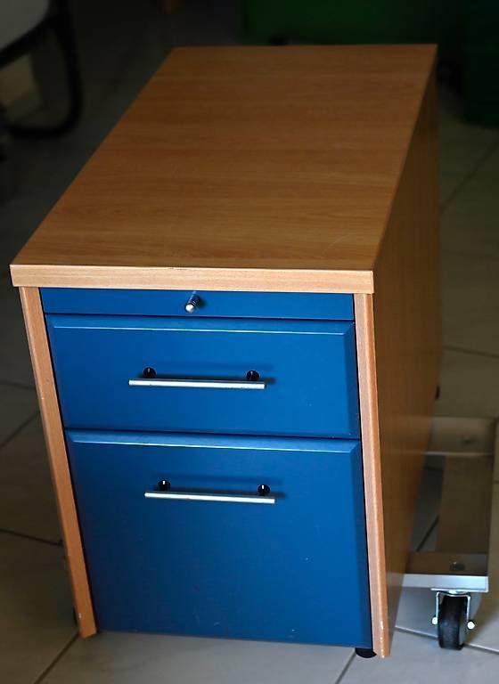 Kommoden: Korpus für Büro – Gebraucht aus Jona von BraJon