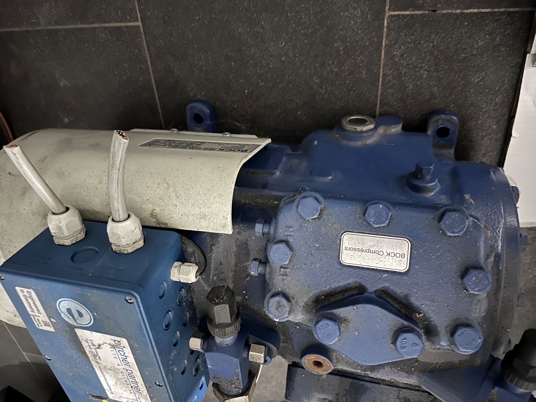 Compresseurs: Bock Kompressor HAX34e/315-4 – D'occasion à inwil par maengi83 8