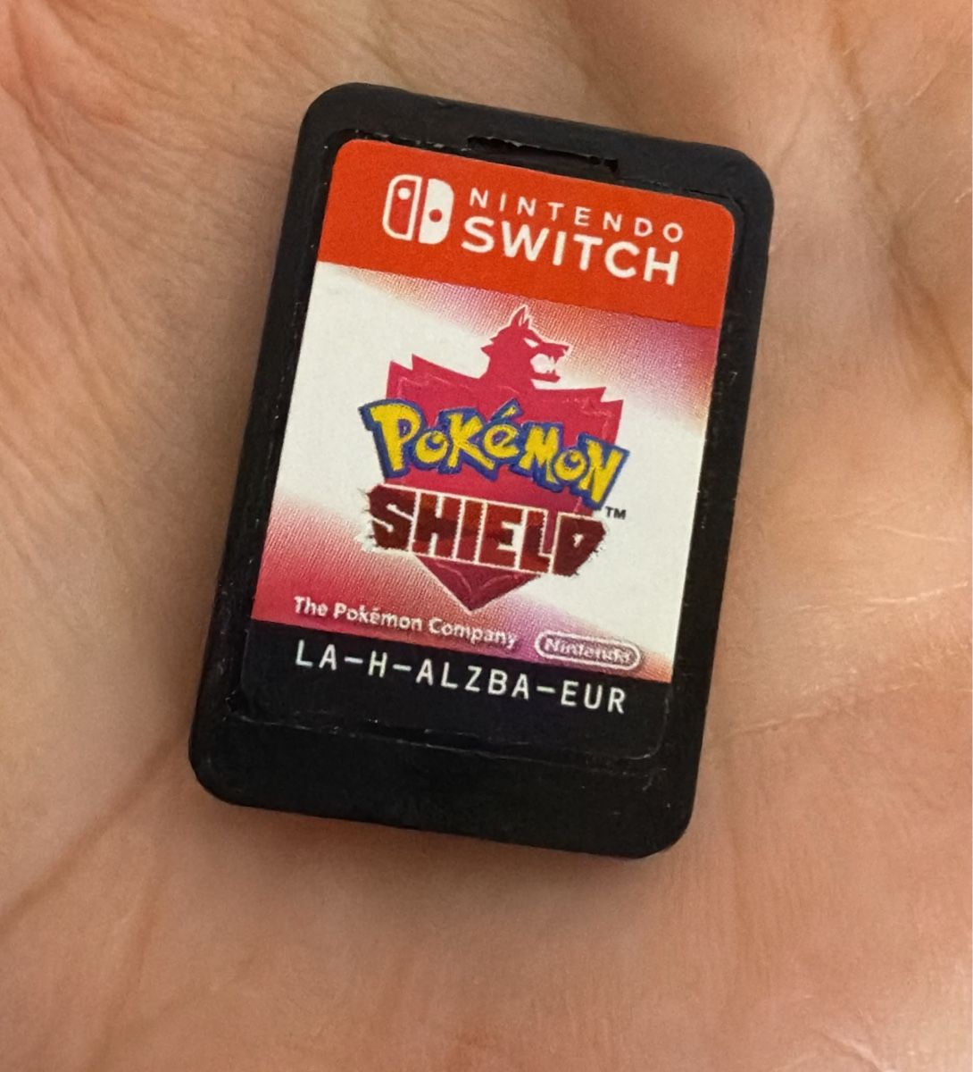 Pokémon Giochi: Nintendo Switch - Pokemon Shield - cartridge – Usato da Ehrendingen venduto da bubulence