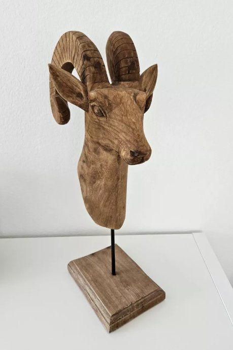 Sculture & Statue: Stylisher Widderkopf aus Holz – Usato da Rotkreuz venduto da Quickseller-Pro 1