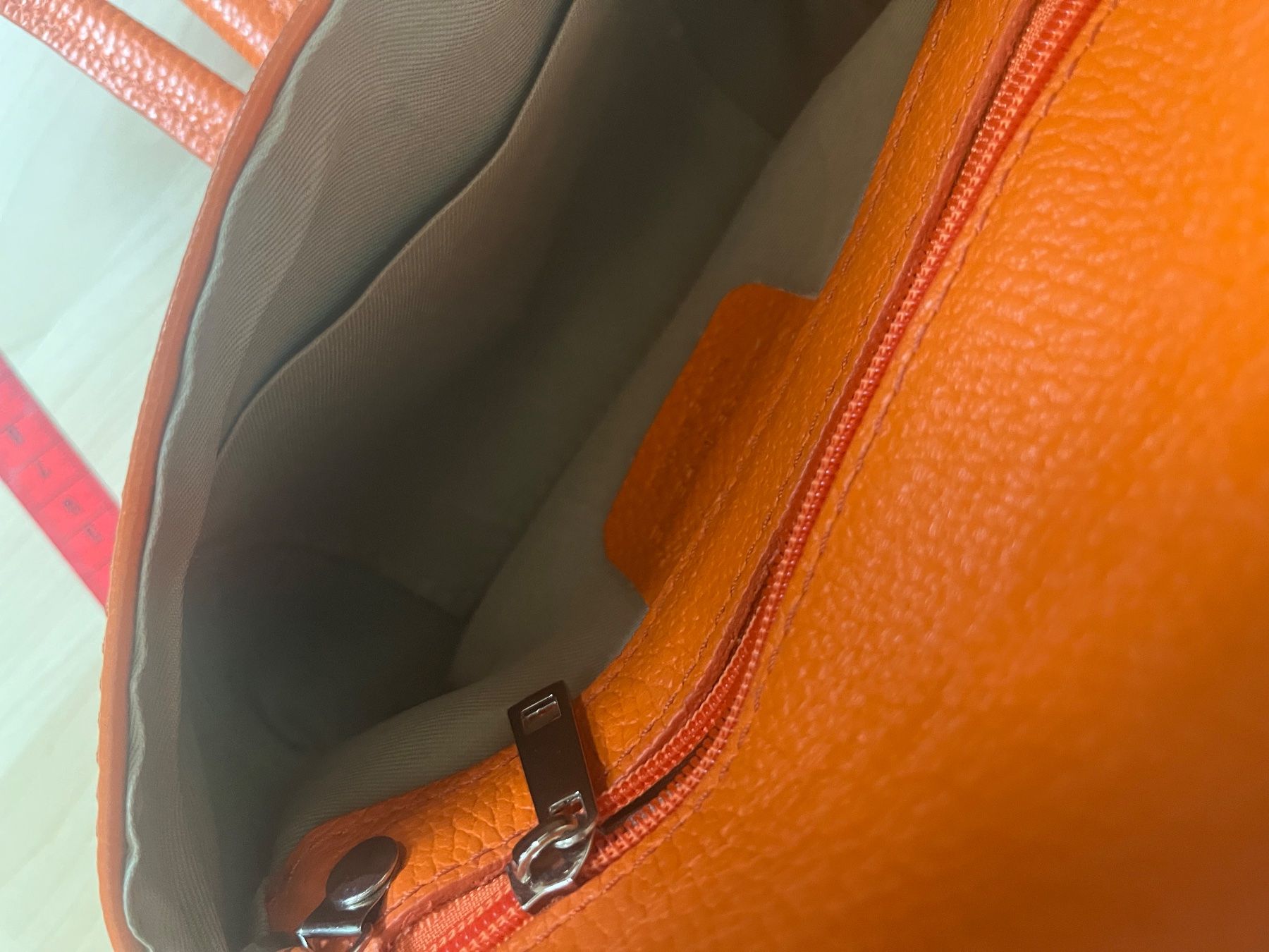 Taschen für Damen: NEU: kleine Ledertasche, orange mit Schlaufe – Neu (gemäss Beschreibung) aus Luzern von ellitussi 1
