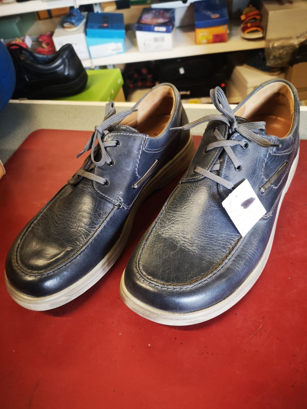 Helvesko Herrenschuhe: Helvesko – Neu und originalverpackt aus Möhlin von Highwaytom