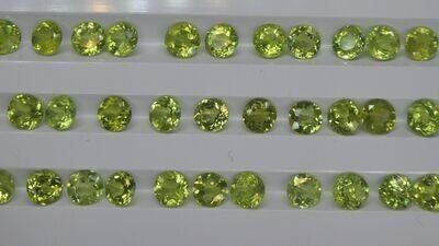 Pietre preziose: 2x Péridots ronds 8 mm - Valeur 190.- Fr – Nuovo (secondo la descrizione) da Grimisuat venduto da Valgem 4