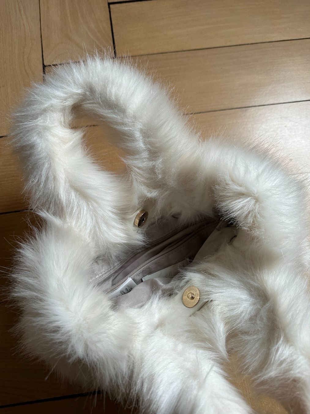 H&M Borse da donna: Kunstfell Handtasche weiss – Usato da Zürich venduto da Diazaio 1