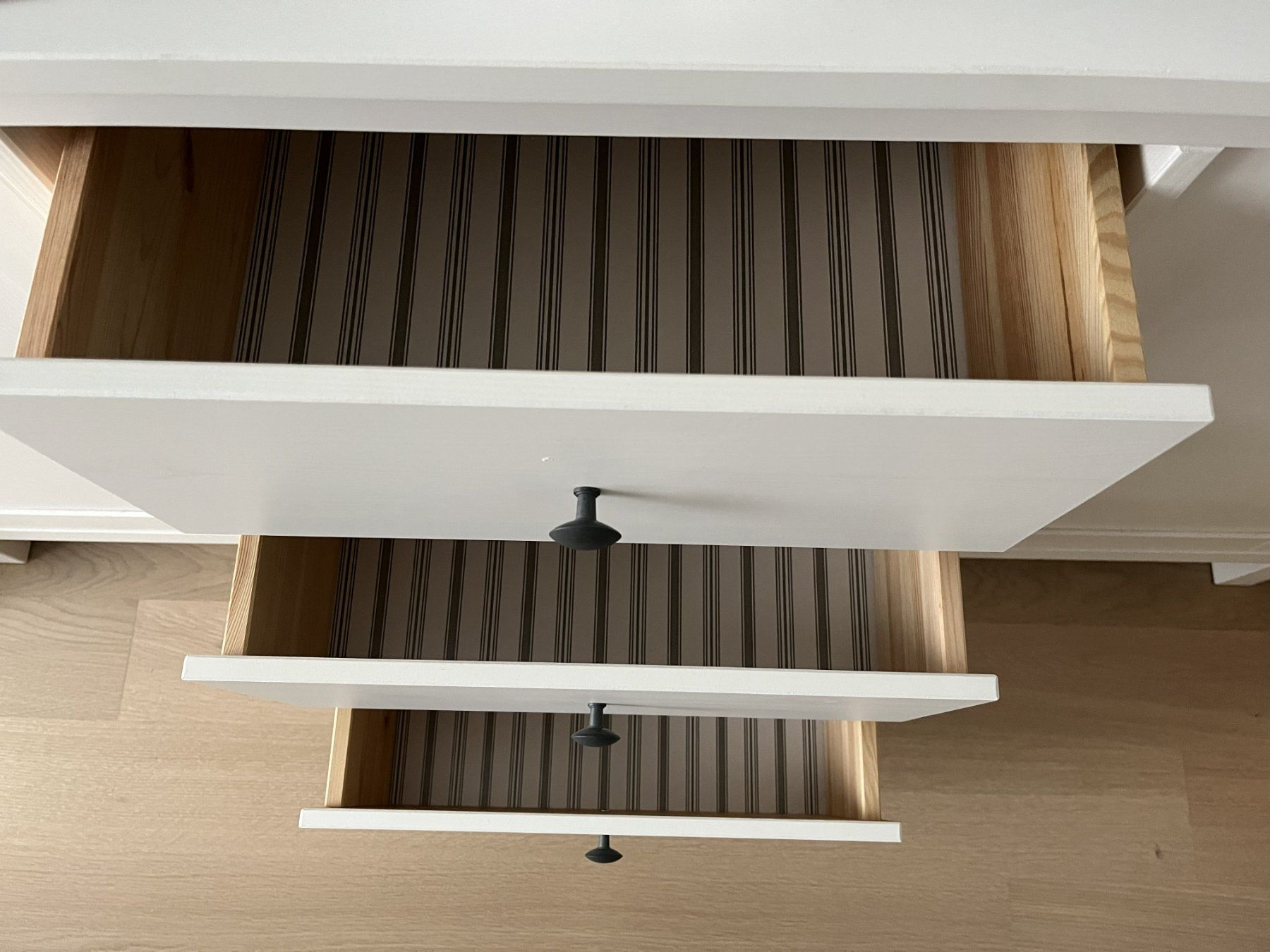 Ikea Cassettiere: Kommode HEMNES weiss von IKEA – Usato da Brügg BE venduto da Cinia 2