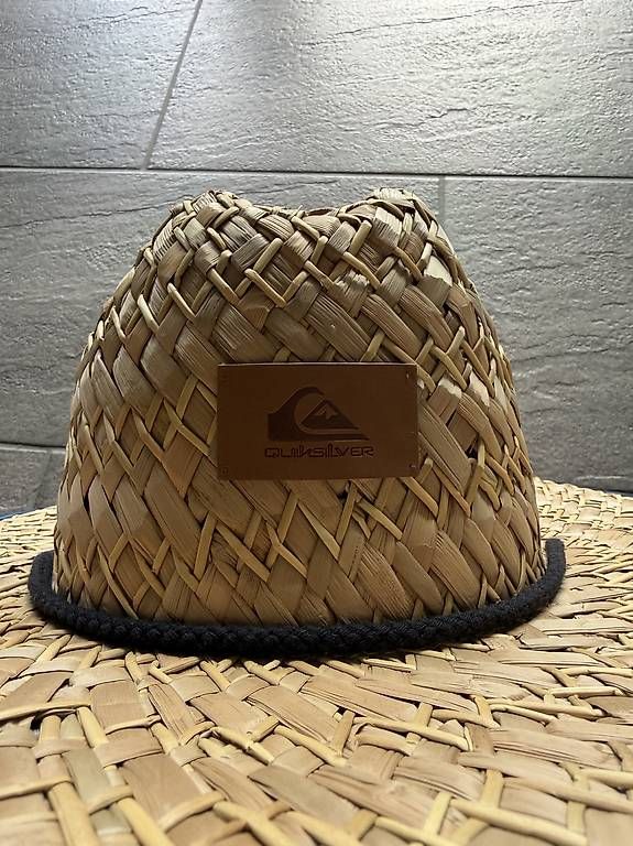 Quiksilver Hüte, Mützen & Caps: QuickSilver Sonnenhut - kaum benutzt – Gebraucht aus Oberentfelden von a-l-e-x 1