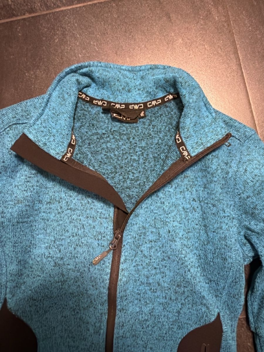 Jacken: Faserpullover Jacke XS S blau – Gebraucht aus Däniken SO von NBdesign 1