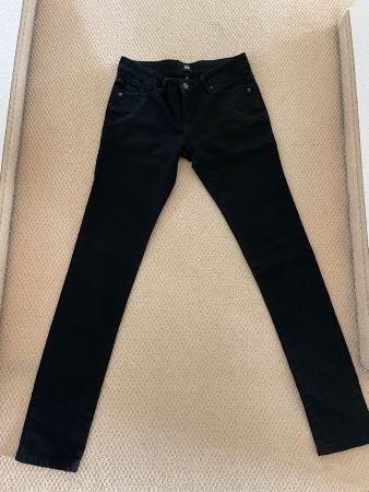 Jeans schwarz Gr. 36 - low waist yesorno