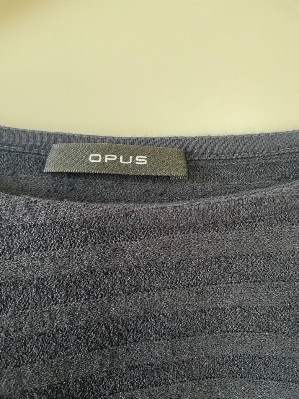 Opus Maglioni & Felpe: OPUS Pullover Feinstrick Dunkelblau, lockerer Schnitt, Gr. M – Usato da Neukirch an der Thur venduto da bee88 1