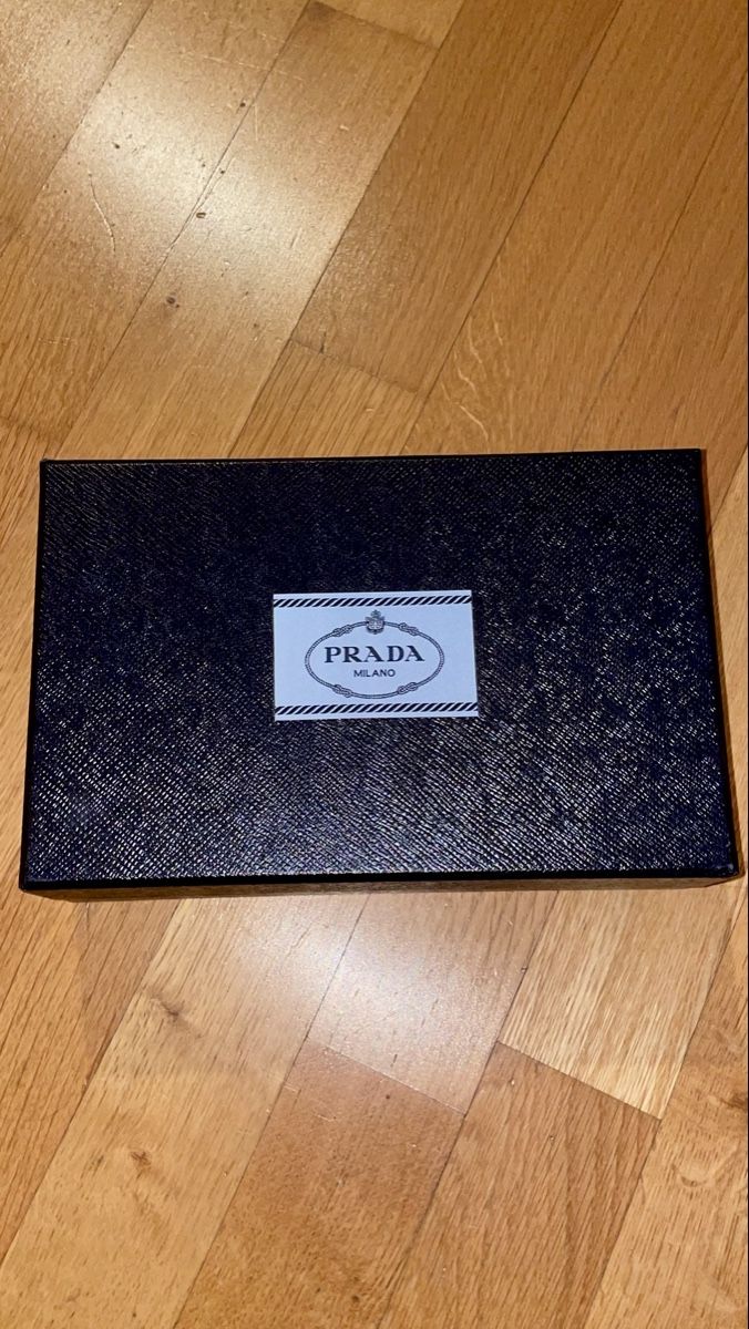 Prada Custodie per cosmetici: Prada Kosmetik Tasche Jeans Prada Bag – Nuovo e nell'imballaggio originale da Neftenbach venduto da funky16 7